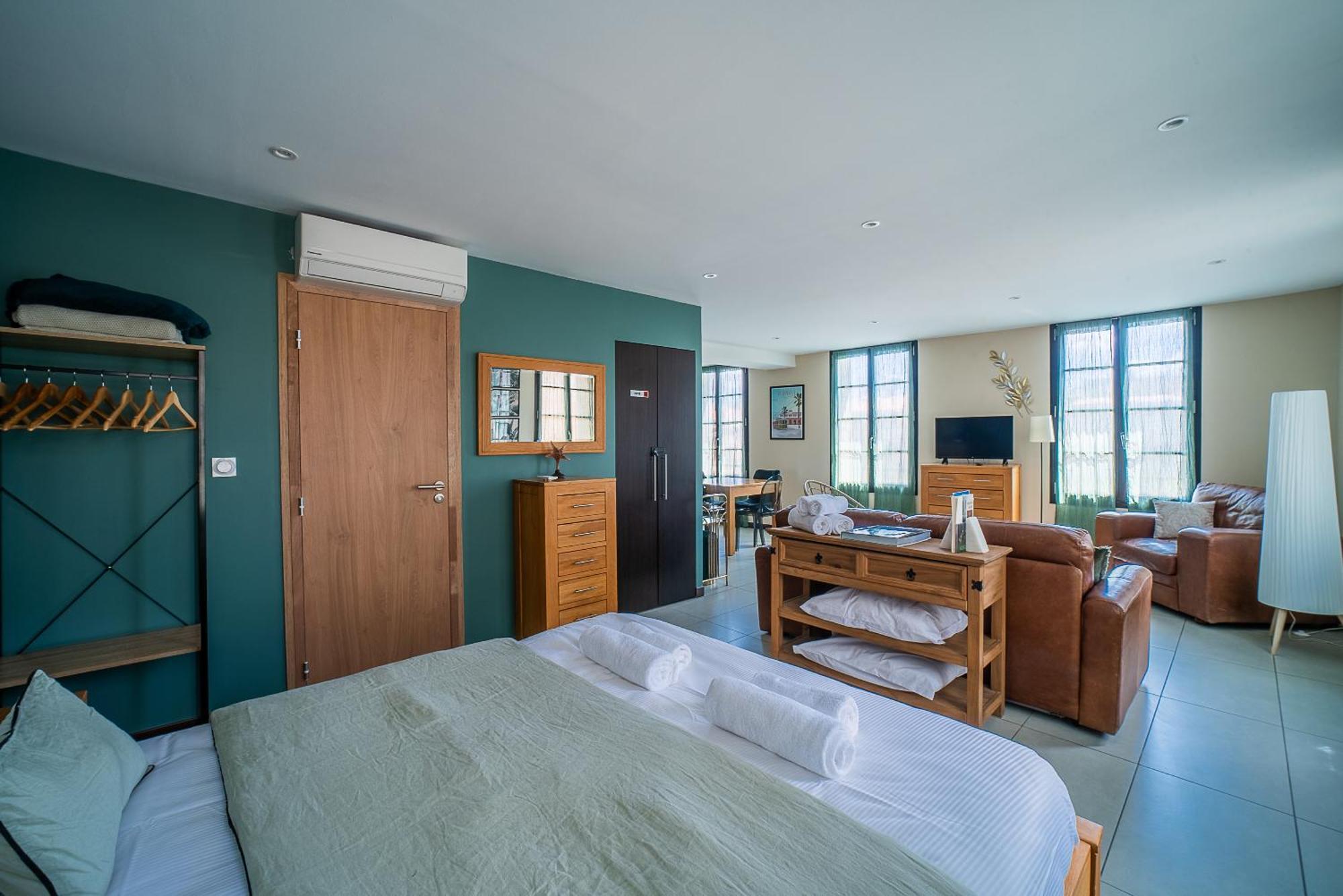 Suites Coronell D'En Vila 佩皮尼昂 外观 照片