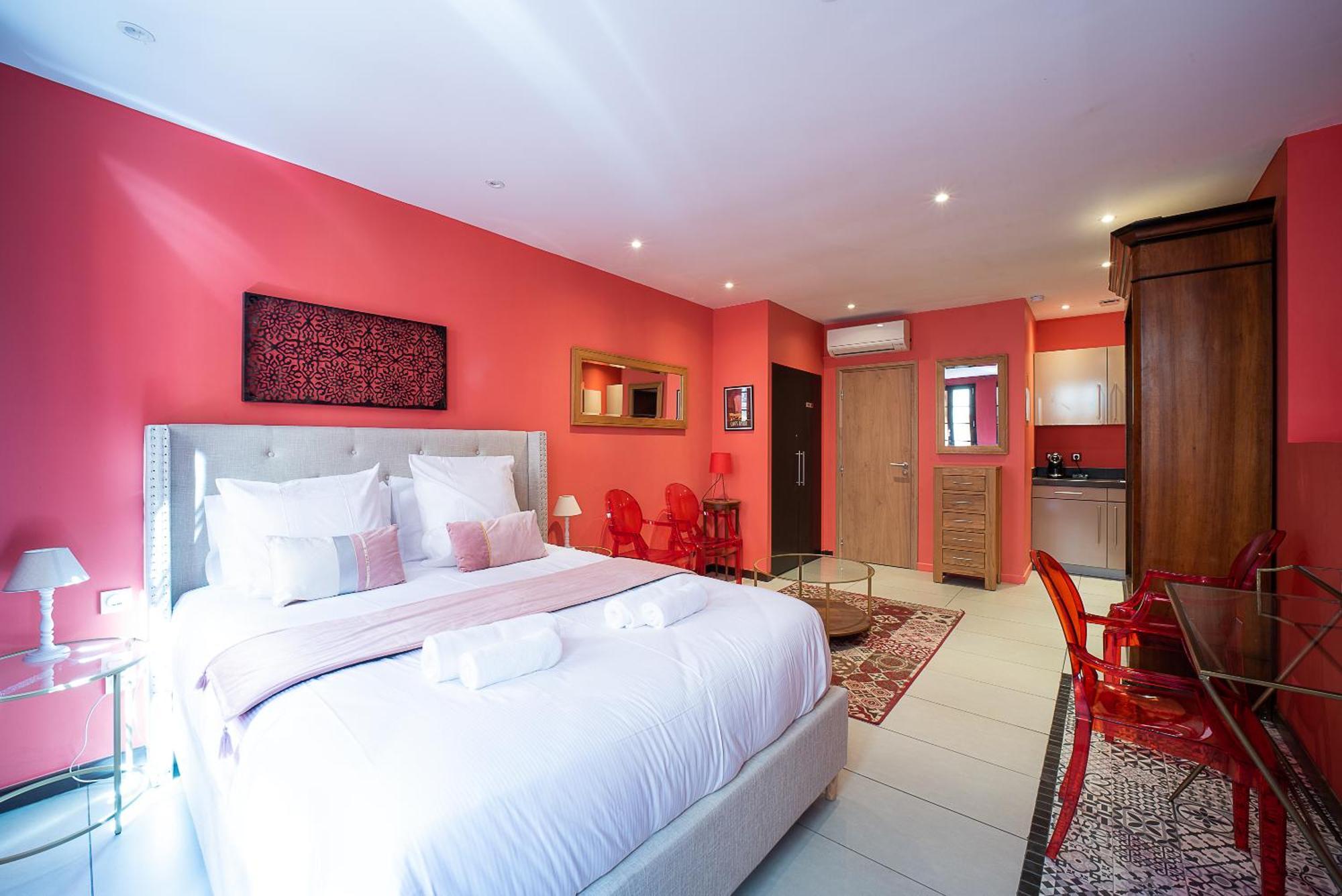 Suites Coronell D'En Vila 佩皮尼昂 外观 照片