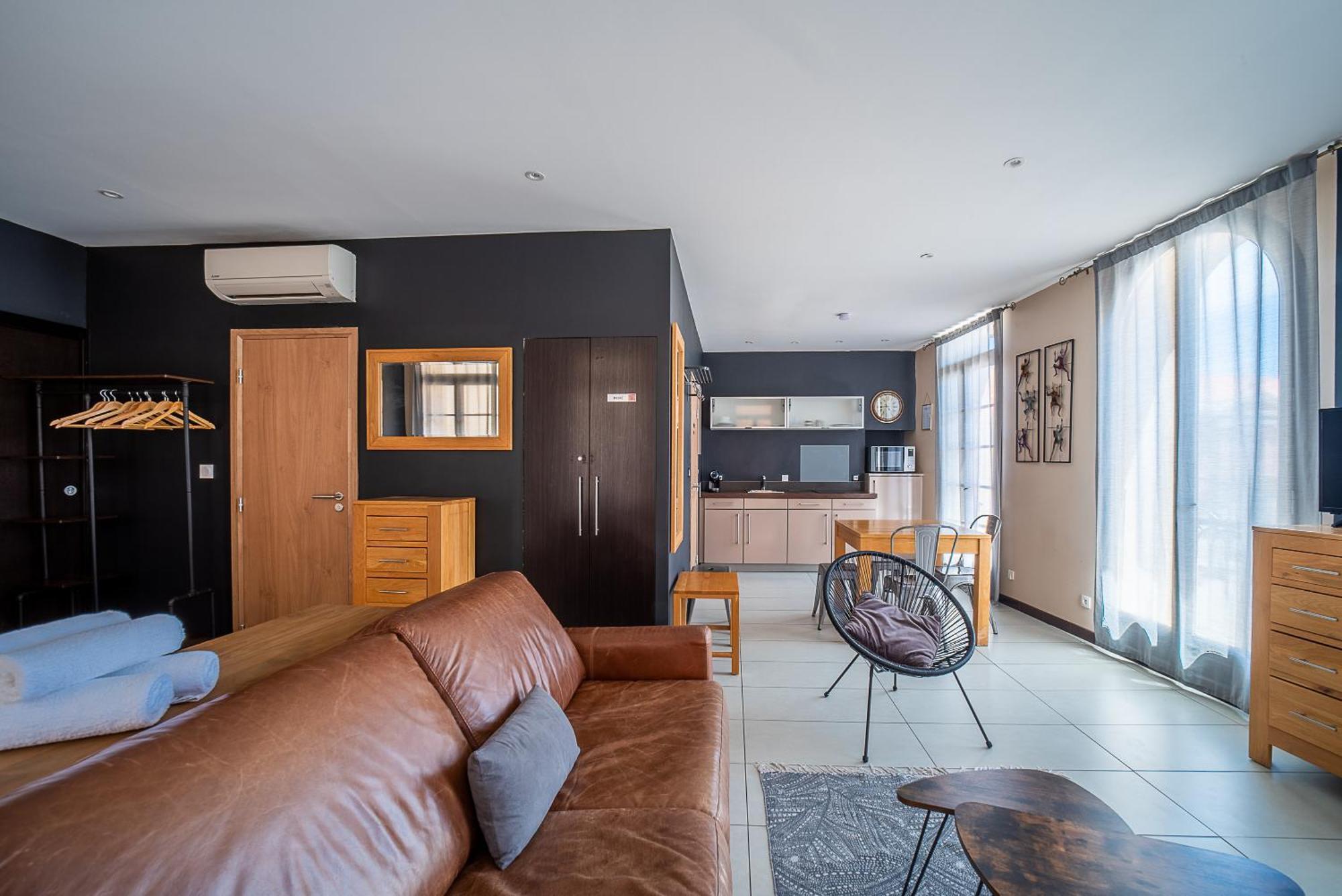 Suites Coronell D'En Vila 佩皮尼昂 外观 照片